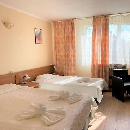 Family Hotel Central Burgas by Eksteriør bilde