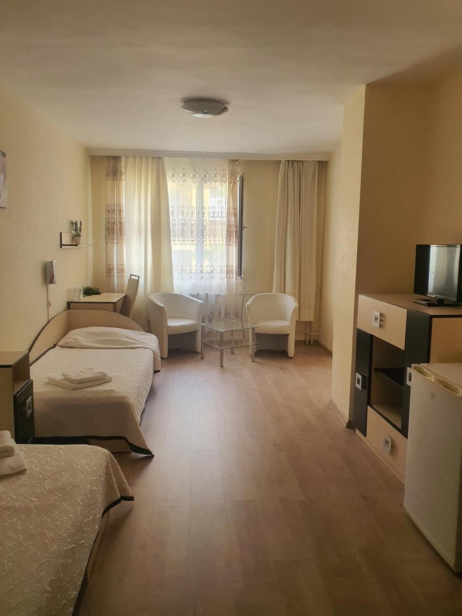 Family Hotel Central Burgas by Eksteriør bilde